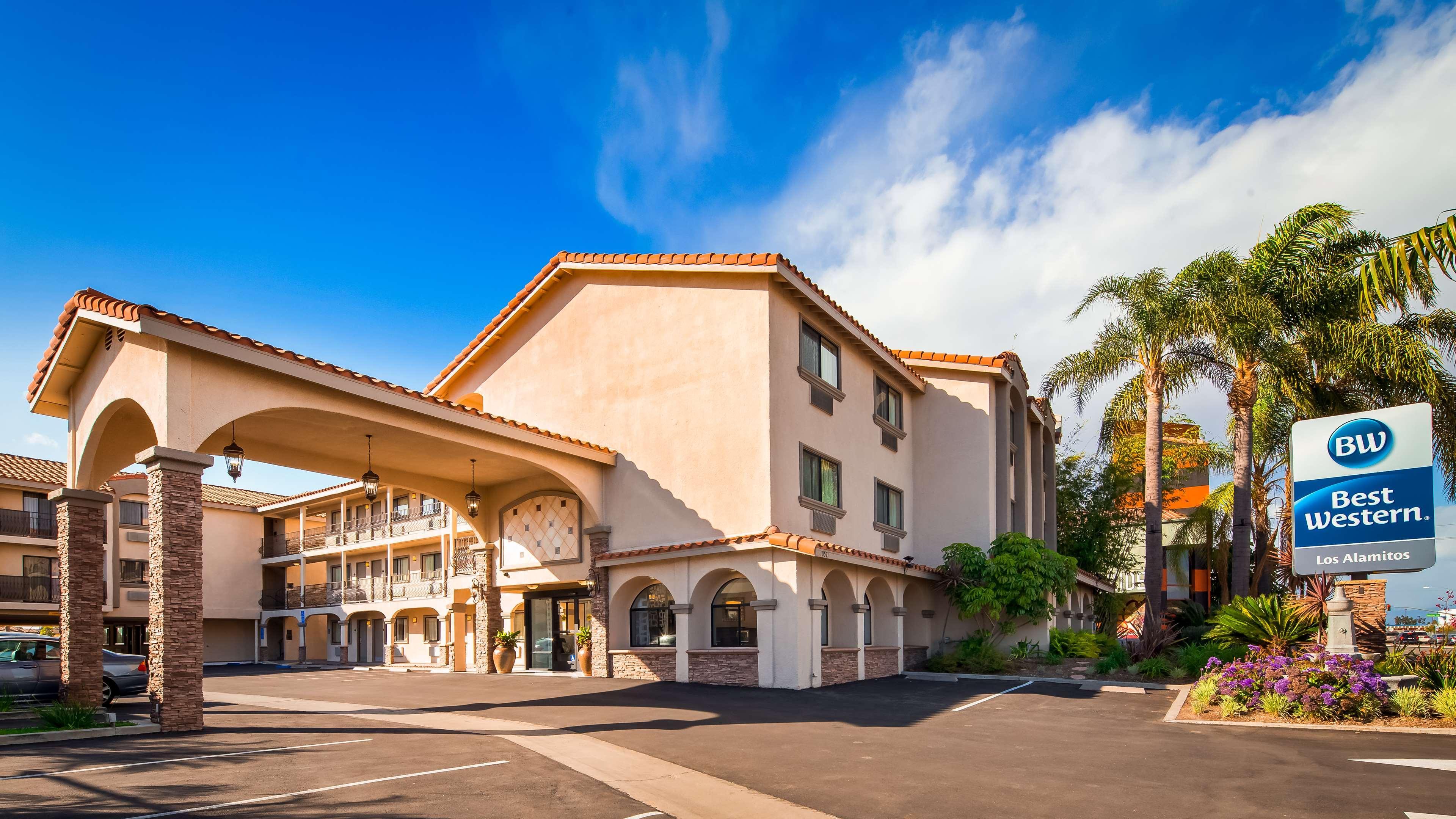 Western Alamitos Inn&suites 3*