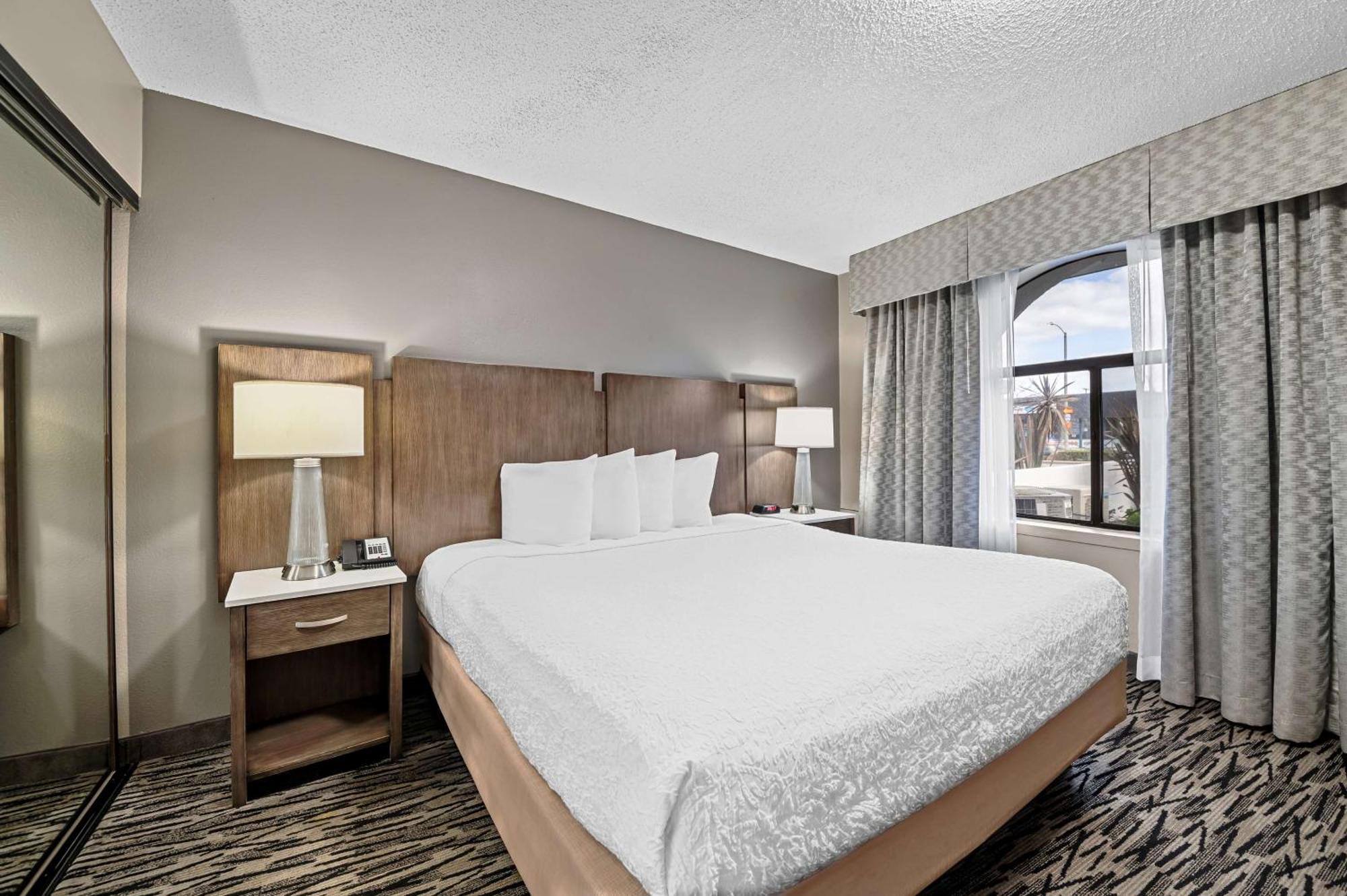 Hotel Western Alamitos & Los Alamitos