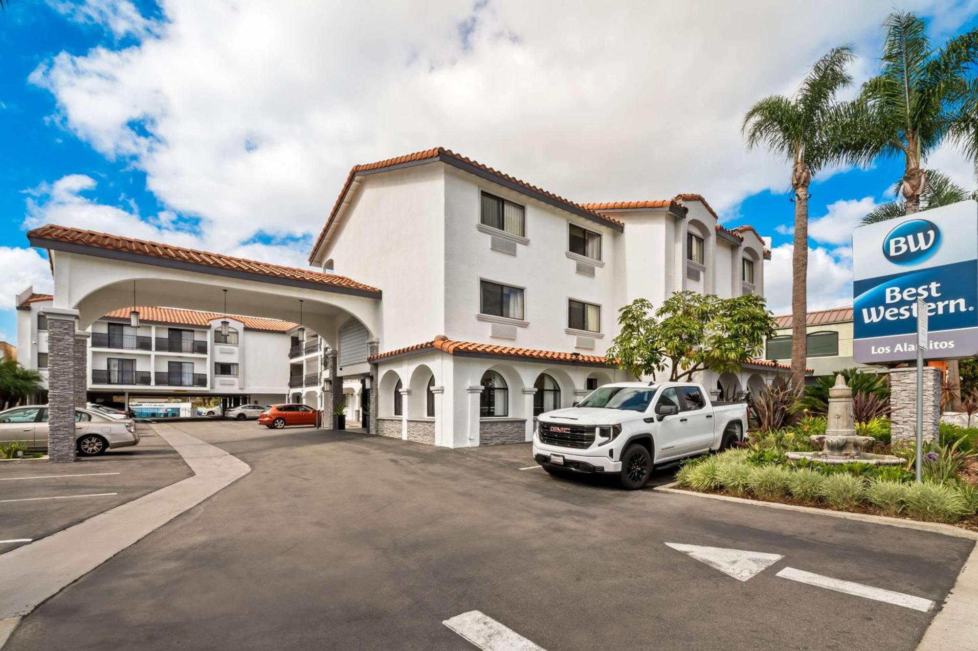 Western Alamitos Inn&suites 3*
