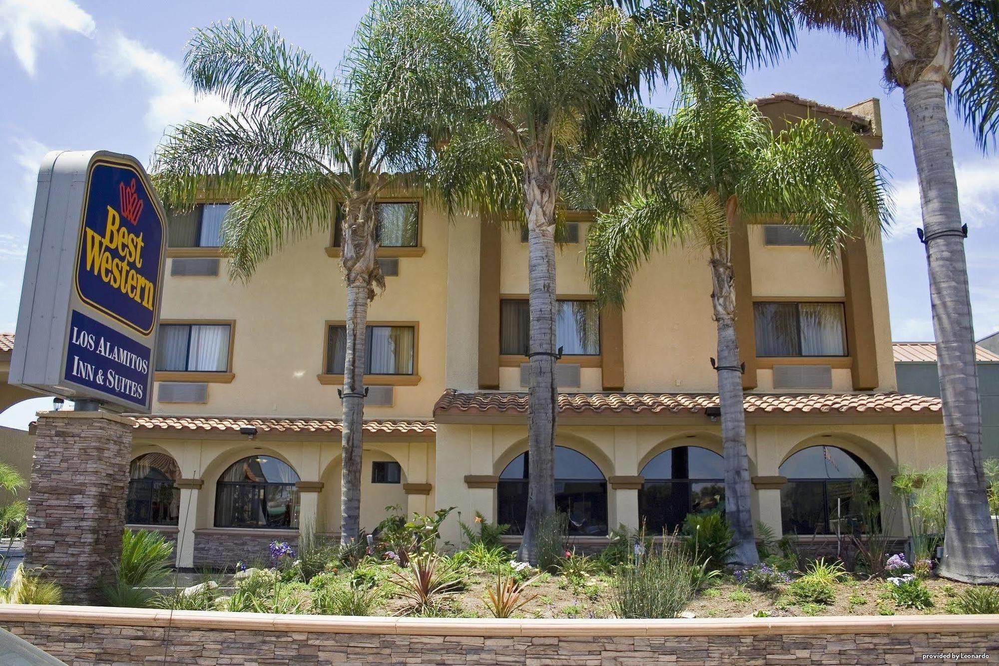 Western Alamitos Inn&suites Hotel
